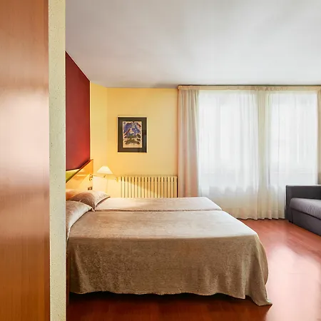 Hotel De L'isard Andora (miasto)