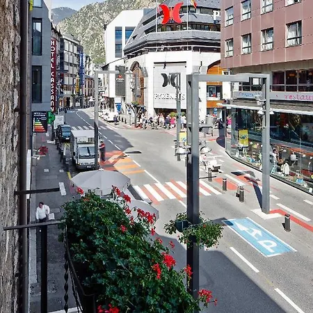 Hotel De L'isard